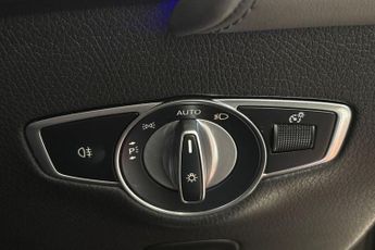 MERCEDES-BENZ EQC EQC 400 80kWh AMG Line SUV 5dr Electric Auto 4MATIC (408 ps) Par