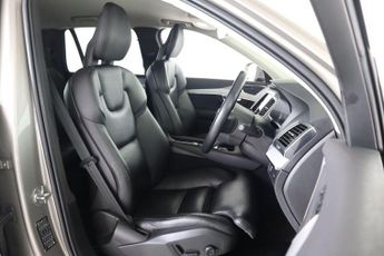VOLVO XC90 2.0 B5 MHEV Momentum Auto 4WD Euro 6 (s/s) 5dr