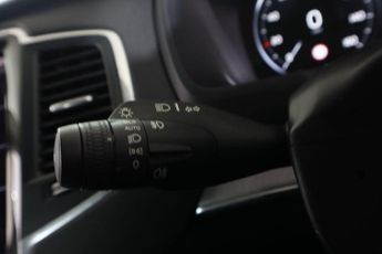 VOLVO XC90 2.0 B5 MHEV Momentum Auto 4WD Euro 6 (s/s) 5dr