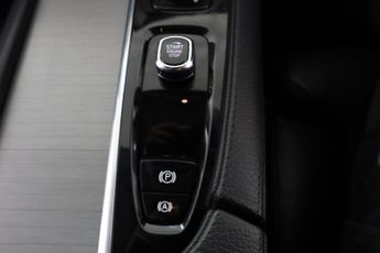 VOLVO XC90 2.0 B5 MHEV Momentum Auto 4WD Euro 6 (s/s) 5dr