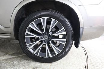VOLVO XC90 2.0 B5 MHEV Momentum Auto 4WD Euro 6 (s/s) 5dr