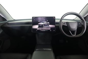 TESLA Model 3 Auto RWD 4dr