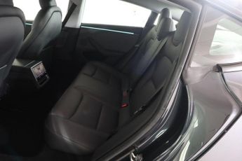 TESLA Model 3 Auto RWD 4dr
