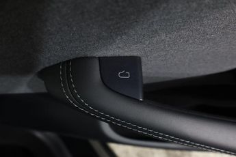 TESLA Model 3 Auto RWD 4dr