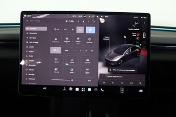 TESLA Model 3 Auto RWD 4dr