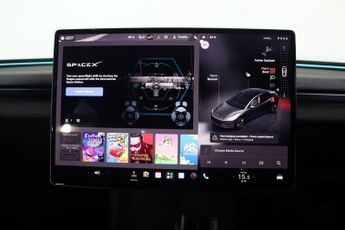 TESLA Model 3 Auto RWD 4dr