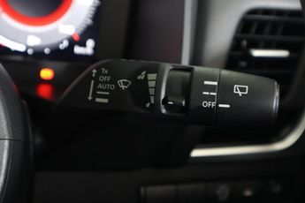NISSAN QASHQAI 1.3 DIG-T MHEV N-Connecta XTRON Euro 6 (s/s) 5dr