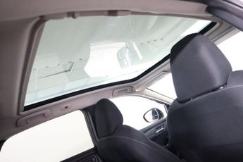 NISSAN QASHQAI 1.3 DIG-T MHEV N-Connecta XTRON Euro 6 (s/s) 5dr