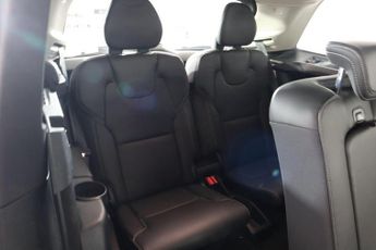 VOLVO XC90 2.0 B5 MHEV Ultimate Dark Auto 4WD Euro 6 (s/s) 5dr