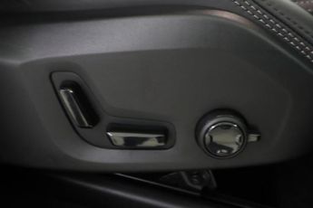 VOLVO XC90 2.0 B5 MHEV Ultimate Dark Auto 4WD Euro 6 (s/s) 5dr