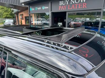 LAND ROVER RANGE ROVER SPORT 5.0 P575 V8 SVR Carbon Edition SUV 5dr Petrol Auto 4WD Euro 6 (s