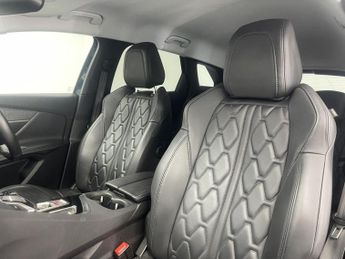 PEUGEOT 3008 1.2 PureTech Allure Premium SUV 5dr Petrol EAT Euro 6 (s/s) (130
