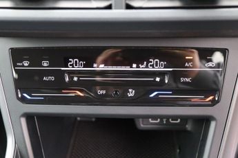 VOLKSWAGEN POLO 1.0 TSI R-LINE 5 DOOR