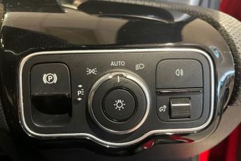 MERCEDES-BENZ CLA 1.3 CLA200 AMG Line Coupe 4dr Petrol 7G-DCT Euro 6 (s/s) (163 ps