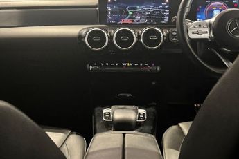 MERCEDES-BENZ CLA 1.3 CLA200 AMG Line Coupe 4dr Petrol 7G-DCT Euro 6 (s/s) (163 ps