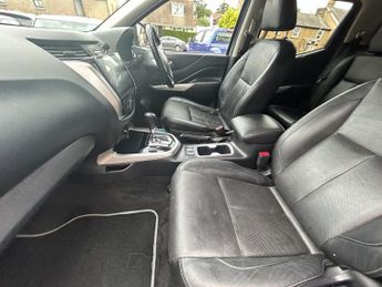 NISSAN NAVARA 2.3 dCi Tekna Pickup Double Cab 4dr Diesel Auto 4WD Euro 6 (190 