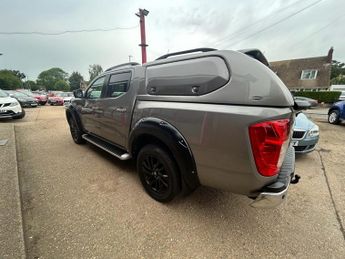 NISSAN NAVARA 2.3 dCi Tekna Pickup Double Cab 4dr Diesel Auto 4WD Euro 6 (190 