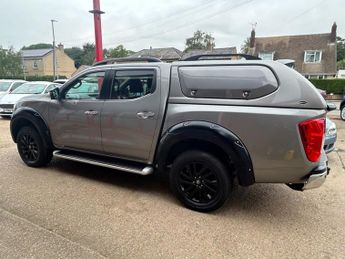 NISSAN NAVARA 2.3 dCi Tekna Pickup Double Cab 4dr Diesel Auto 4WD Euro 6 (190 
