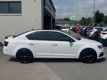 SKODA OCTAVIA 2.0 TSI GPF vRS Hatchback 5dr Petrol DSG Euro 6 (s/s) (245 ps)