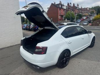 SKODA OCTAVIA 2.0 TSI GPF vRS Hatchback 5dr Petrol DSG Euro 6 (s/s) (245 ps)