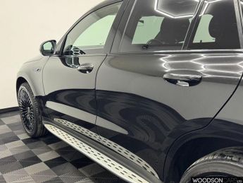 MERCEDES-BENZ EQC EQC 400 80kWh AMG Line (Premium) SUV 5dr Electric Auto 4MATIC (4