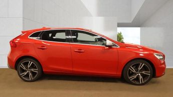 VOLVO V40 2.0 D3 R-Design Pro Hatchback 5dr Diesel Auto Euro 6 (s/s) (150 