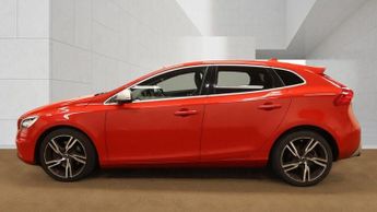 VOLVO V40 2.0 D3 R-Design Pro Hatchback 5dr Diesel Auto Euro 6 (s/s) (150 