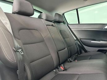 KIA SPORTAGE 1.7 CRDi 2 SUV 5dr Diesel DCT Euro 6 (s/s) (139 bhp)