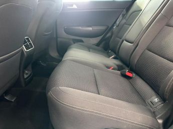 KIA SPORTAGE 1.7 CRDi 2 SUV 5dr Diesel DCT Euro 6 (s/s) (139 bhp)