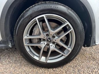 MERCEDES-BENZ GLC 2.0 GLC250 AMG Line (Premium Plus) SUV 5dr Petrol G-Tronic+ 4MAT