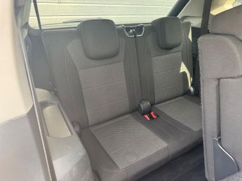 VOLKSWAGEN TIGUAN ALLSPACE 2.0 TDI SE Nav SUV 5dr Diesel DSG 4Motion