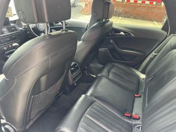 AUDI A6 AVANT 2.0 TDI ultra Black Edition Estate 5dr Diesel S Tronic Euro 6 (s