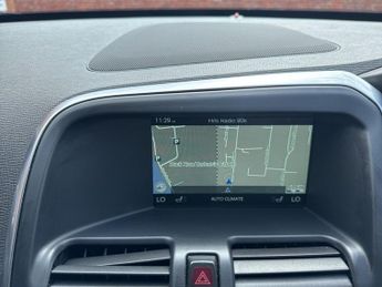 VOLVO XC60 2.0 D4 R-Design Nav SUV 5dr Diesel Auto Euro 6 (s/s) (190 ps)