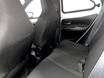 TOYOTA AYGO X 1.0 VVT-i Edge Hatchback 5dr Petrol x-shift Euro 6 (s/s) (72 ps)