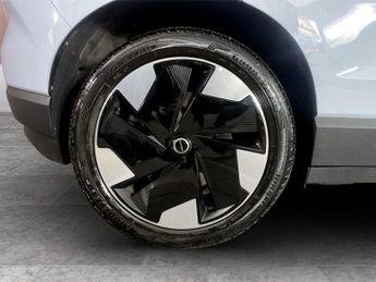 VOLVO EX30 Twin Performance 69kWh Plus SUV 5dr Electric Auto AWD (428 ps)