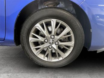 TOYOTA YARIS 1.5 VVT-h Icon Hatchback 5dr Petrol Hybrid E-CVT Euro 6 (s/s) (1