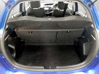 TOYOTA YARIS 1.5 VVT-h Icon Hatchback 5dr Petrol Hybrid E-CVT Euro 6 (s/s) (1
