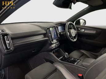 VOLVO XC40 2.0 B4 MHEV R-Design SUV 5dr Petrol Hybrid Auto AWD Euro 6 (s/s)
