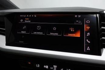 AUDI Q4 E-TRON 35 Sport SUV 5dr Electric Auto 55kWh (170 ps)