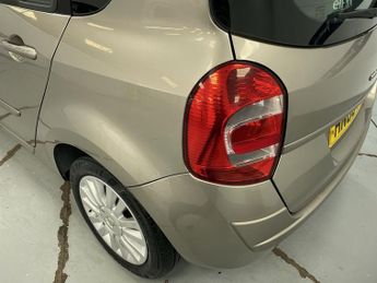 RENAULT GRAND MODUS 1.2 TCe Dynamique MPV 5dr Petrol Manual Euro 5 (100 ps) - AA INS
