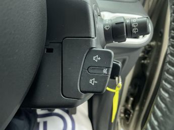 RENAULT GRAND MODUS 1.2 TCe Dynamique MPV 5dr Petrol Manual Euro 5 (100 ps) - AA INS