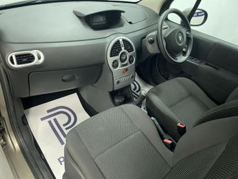 RENAULT GRAND MODUS 1.2 TCe Dynamique MPV 5dr Petrol Manual Euro 5 (100 ps) - AA INS