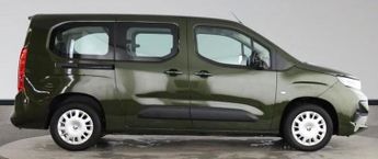 Vauxhall Combo 50kWh Design XL MPV 5dr Electric Auto (7.4kW Charger) (136 ps).*