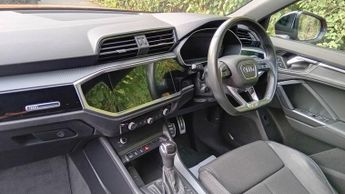 AUDI Q3 1.5 TFSI CoD 35 Black Edition SUV 5dr Petrol S Tronic Euro 6 (s/