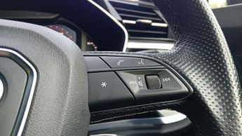 AUDI Q3 1.5 TFSI CoD 35 Black Edition SUV 5dr Petrol S Tronic Euro 6 (s/
