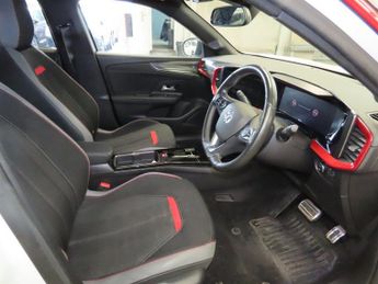 VAUXHALL MOKKA ELECTRIC 50kWh GS Line SUV 5dr Electric Auto (136 ps) Panoramic Rear View