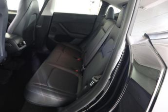 TESLA MODEL Y (Dual Motor) Performance Auto 4WDE 5dr