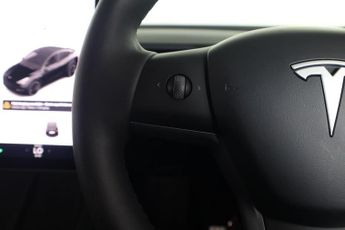 TESLA MODEL Y (Dual Motor) Performance Auto 4WDE 5dr