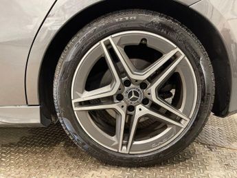 MERCEDES-BENZ A-CLASS 1.3 A200 AMG Line Hatchback 5dr Petrol 7G-DCT Euro 6 (s/s) (163 