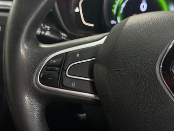 RENAULT KADJAR 1.5 dCi Expression + SUV 5dr Diesel EDC Euro 6 (s/s) (110 ps)